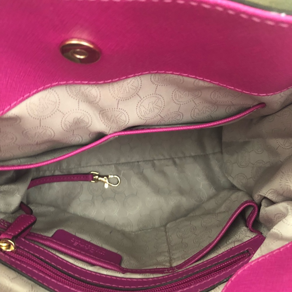 Michael Kors Tote - Picture 6 of 7